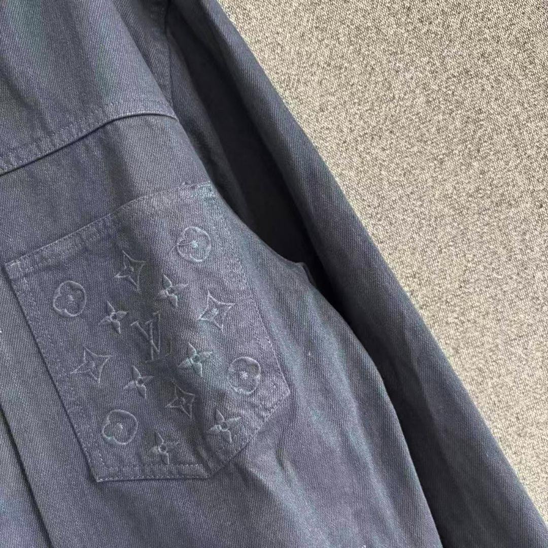 LOUIS VUITTONネイビー デニム風カバーオール